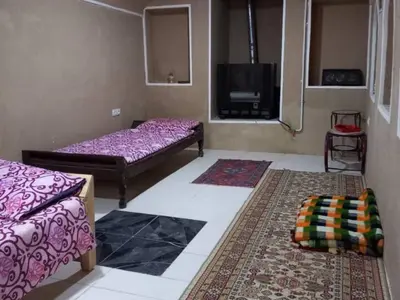 اقامتگاه سنتی عمارت قدیمی حاج نخعی - واحد گلخانه