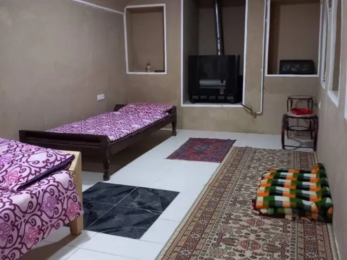 اقامتگاه سنتی عمارت قدیمی حاج نخعی - واحد گلخانه