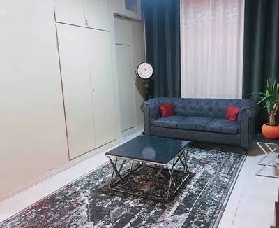 آپارتمان یک خوابه قرمز پیروزی - نیروهوایی