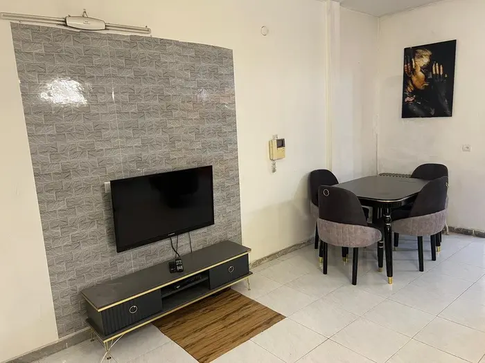 آپارتمان دوخوابه کاج بلوار فردوس غرب 1