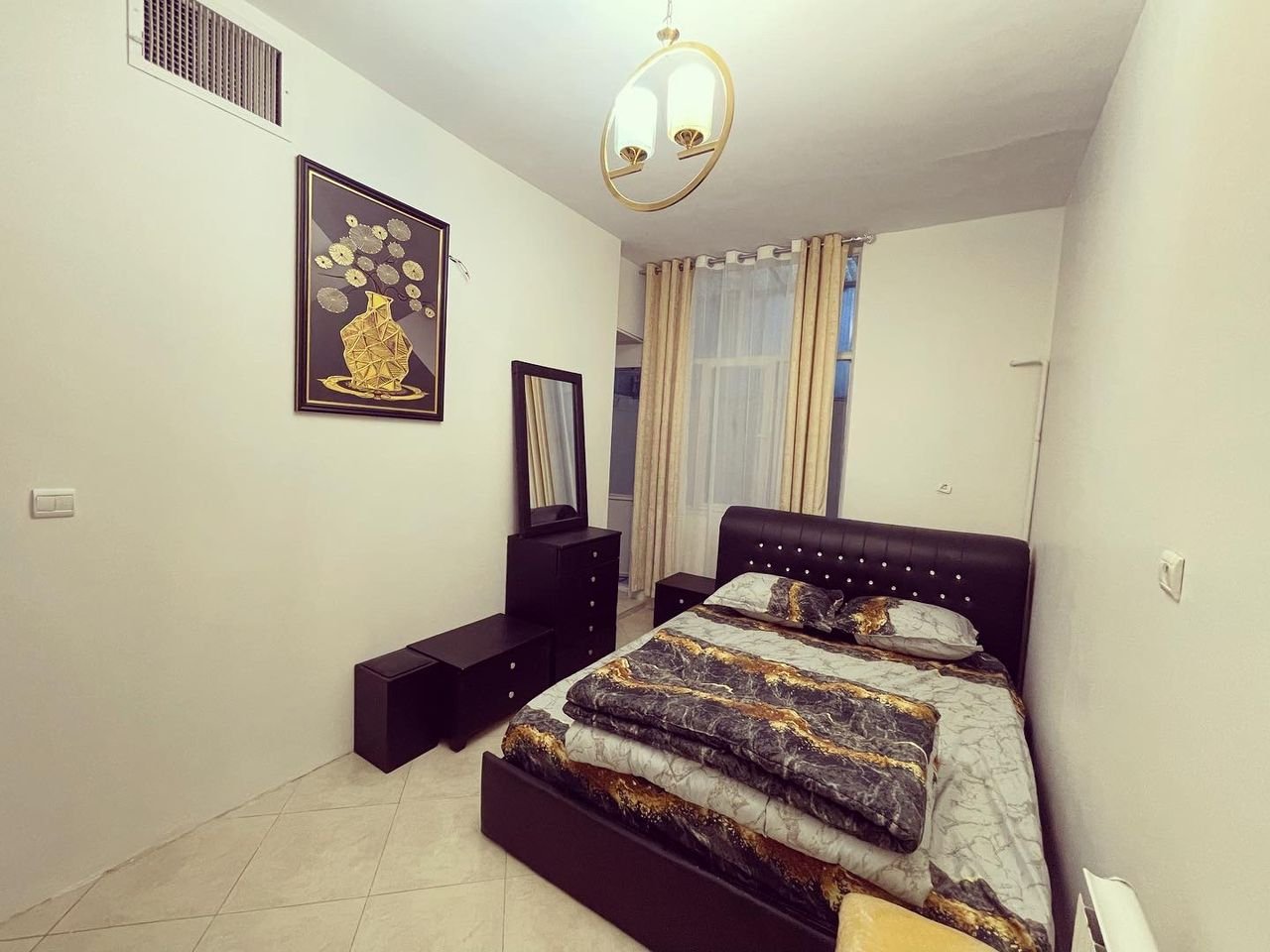 آپارتمان دوخوابه صادقیه فردوس شرق ۲