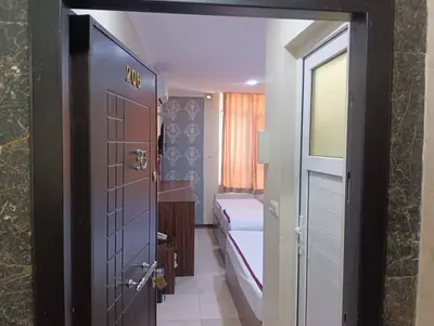 مسافرخانه نیکان مهر - واحد سه تخته 406