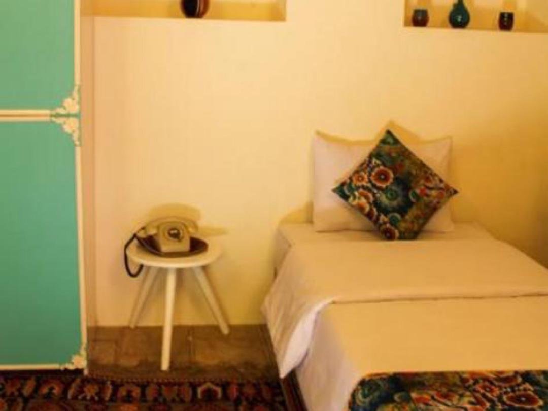 بوم گردی سرای همایونی - واحد ماه منیر