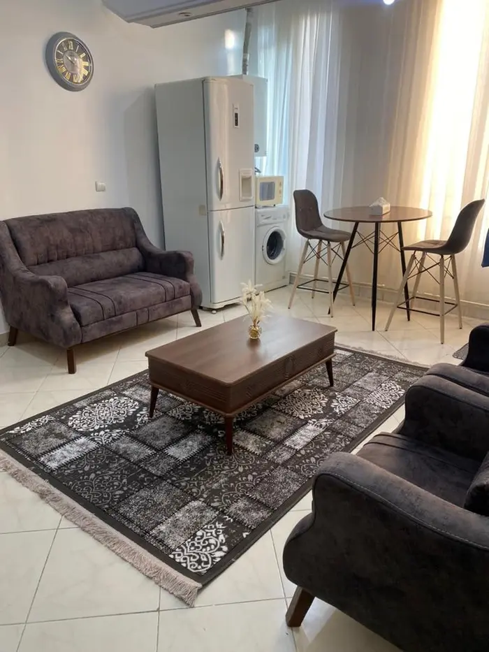 آپارتمان یک خوابه مخبری پونک 2