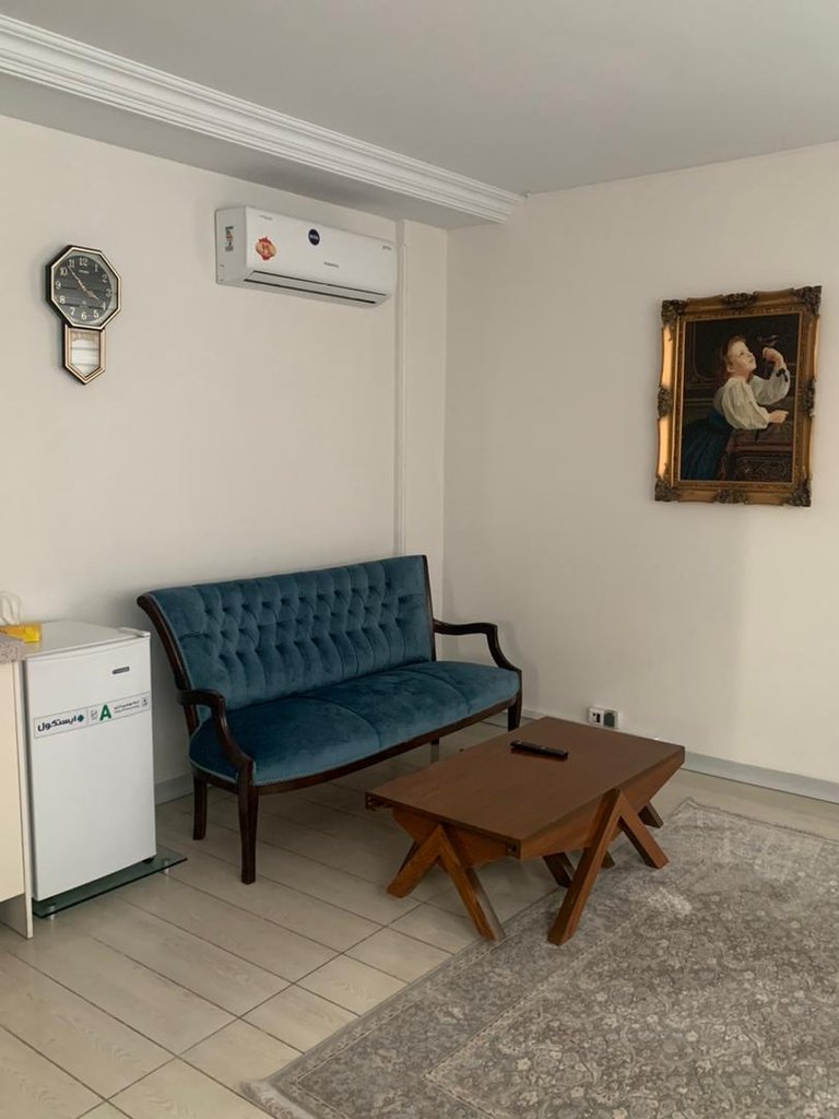 آپارتمان یک خوابه خندان چهارراه قصر 4