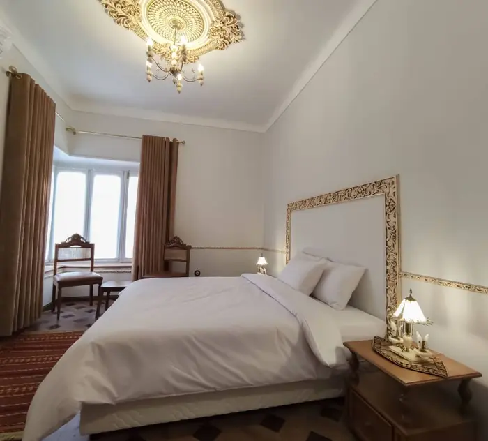 اقامتگاه سنتی دوخوابه اصالت واحد باغ نشین