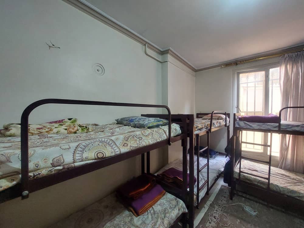 هاستل ویژه آقایان رودکی - واحد 6