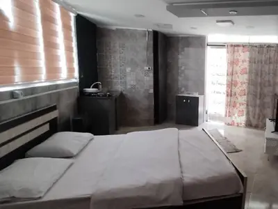 سوئیت فلت فرهنگ شهر 12