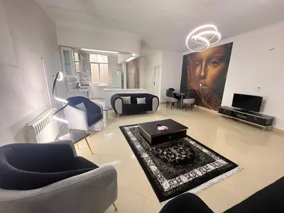 آپارتمان دوخوابه کاج بلوار فردوس غرب 5