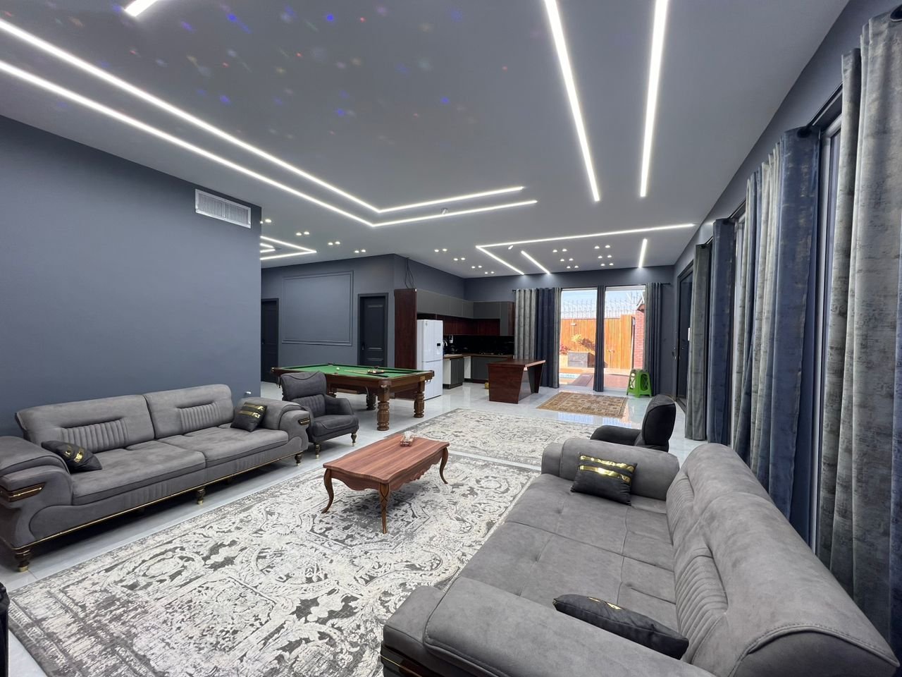 ویلا چهارخوابه استخردار آبگرم عمارت دیانا