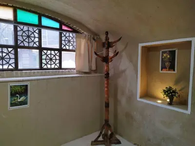 اقامتگاه سنتی عمارت قدیمی حاج نخعی - واحد گلخانه