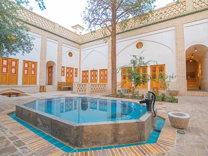 اقامتگاه سنتی سرای قجر - واحد 117