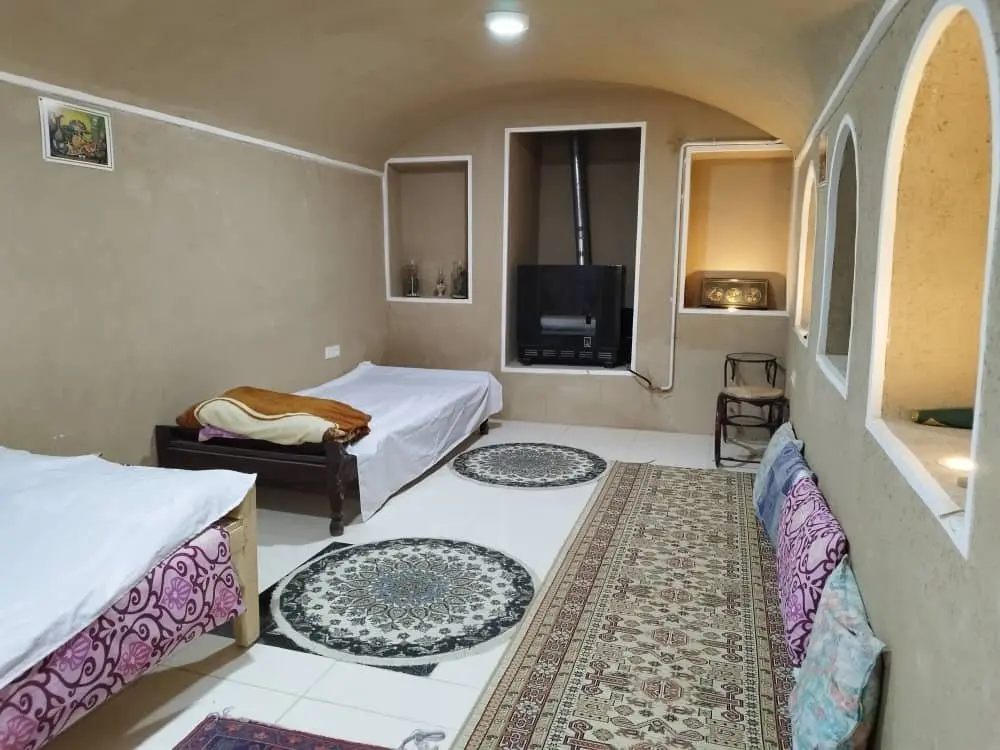 اقامتگاه سنتی عمارت قدیمی حاج نخعی - واحد گلخانه