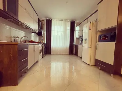 آپارتمان دوخوابه صادقیه فردوس شرق ۳