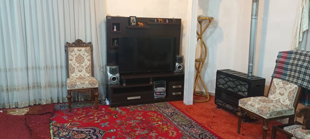 یک خوابه باغ درمیان