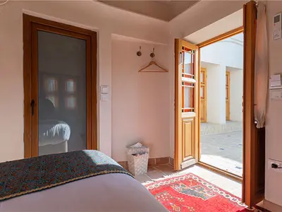 اقامتگاه سنتی سرای قجر - واحد 115