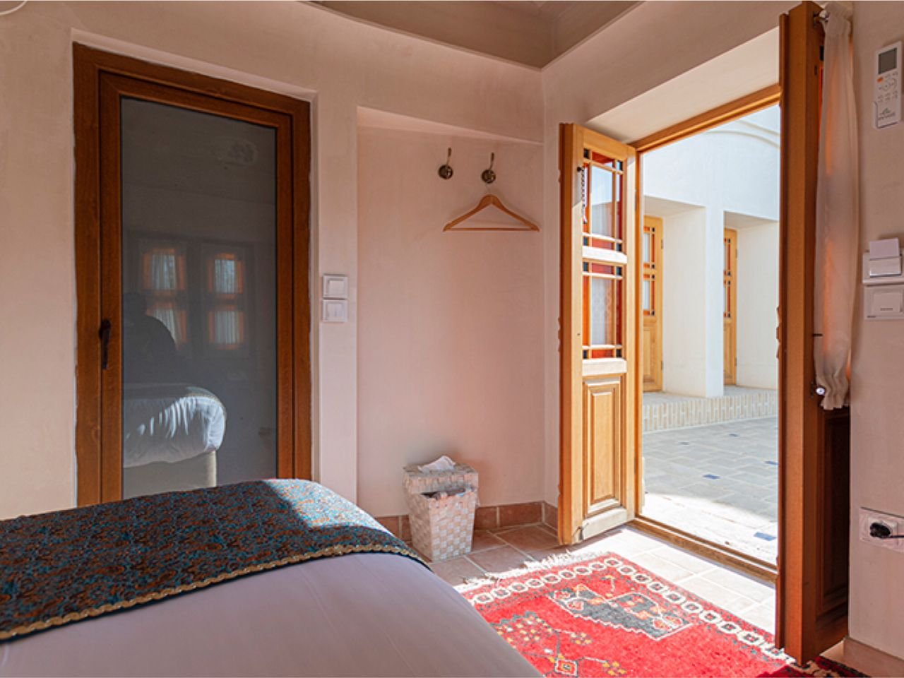 اقامتگاه سنتی سرای قجر - واحد 115