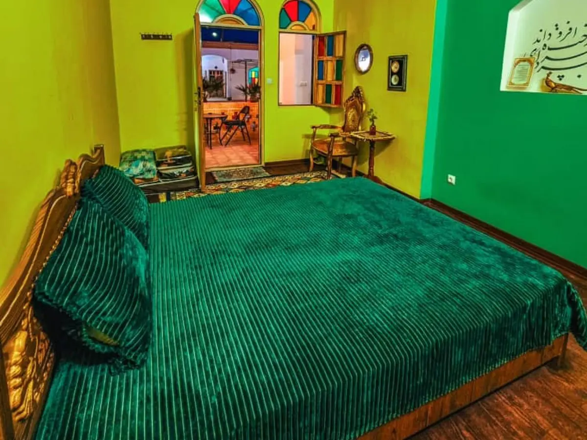 عمارت سرهنگ - واحد رسدبان