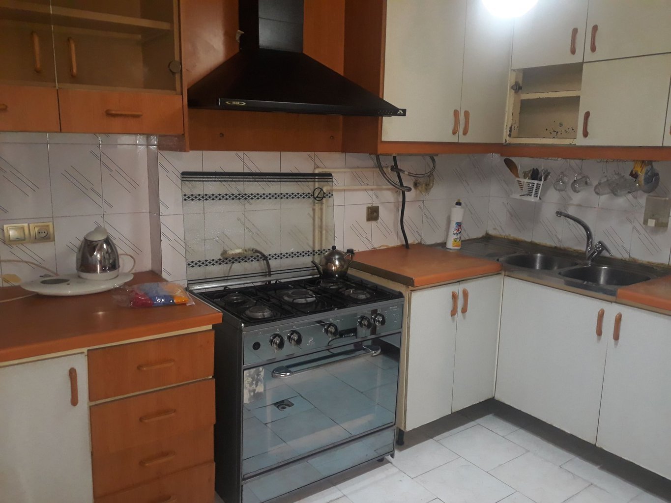 آپارتمان یک خوابه سبز یک جمهوری