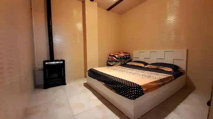 ویلا سه خوابه ساحلی استخردار آبگرم پارسا 2