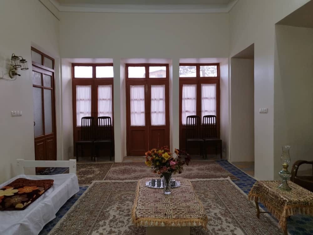 حاج نخعی - واحد مادربزرگ