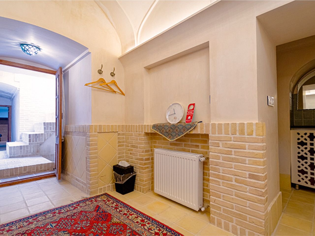 اقامتگاه سنتی سرای قجر - واحد 107