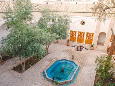 اقامتگاه سنتی سرای قجر - واحد 102