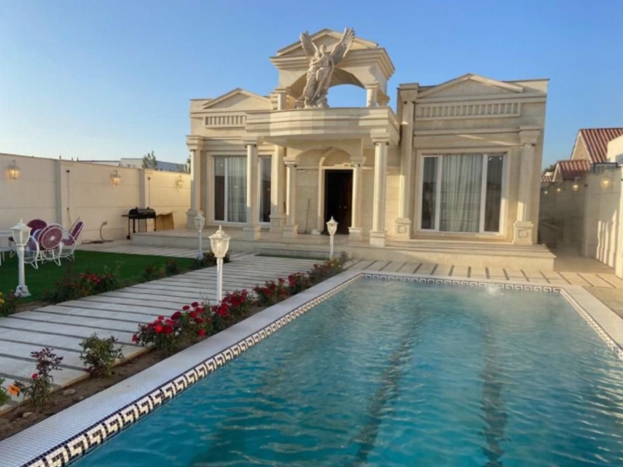 دوخوابه استخردار آبگرم قصر فرشته