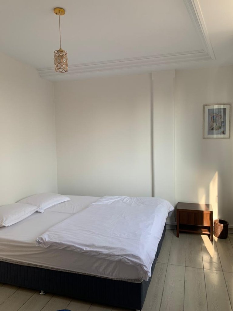 آپارتمان یک خوابه خندان چهارراه قصر 4