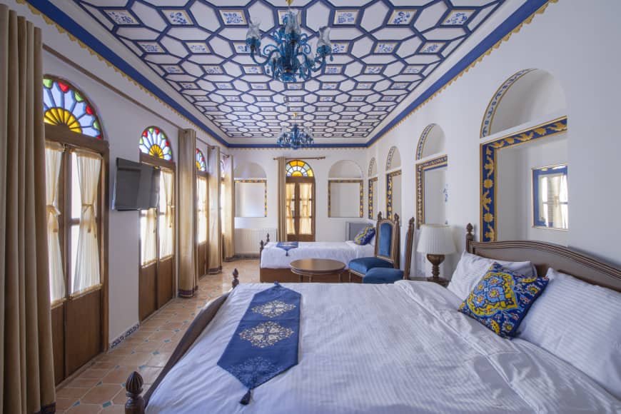 اقامتگاه سنتی ورتاج - واحد لوتوس