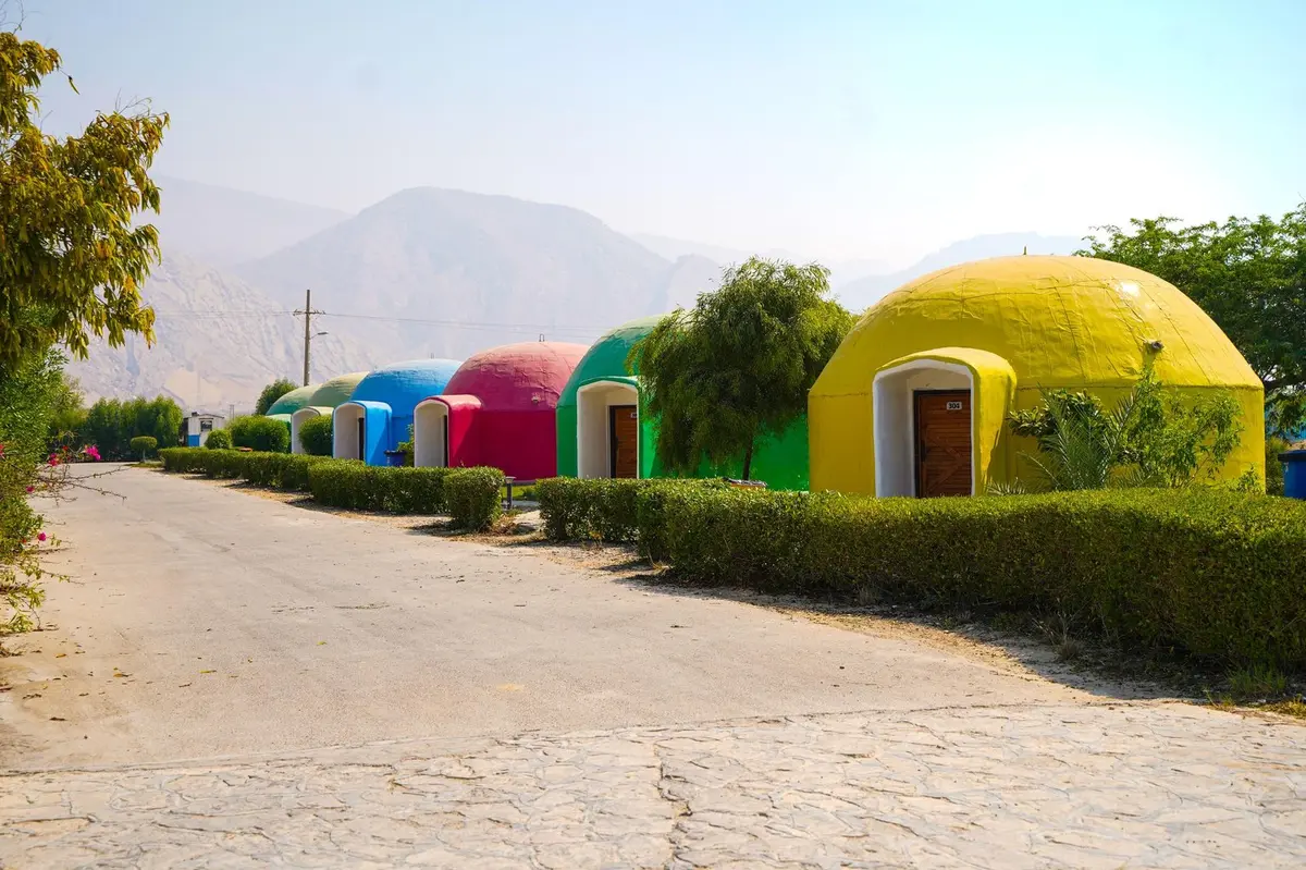 بوم گردی پازارلند - کلبه های اسکیمویی