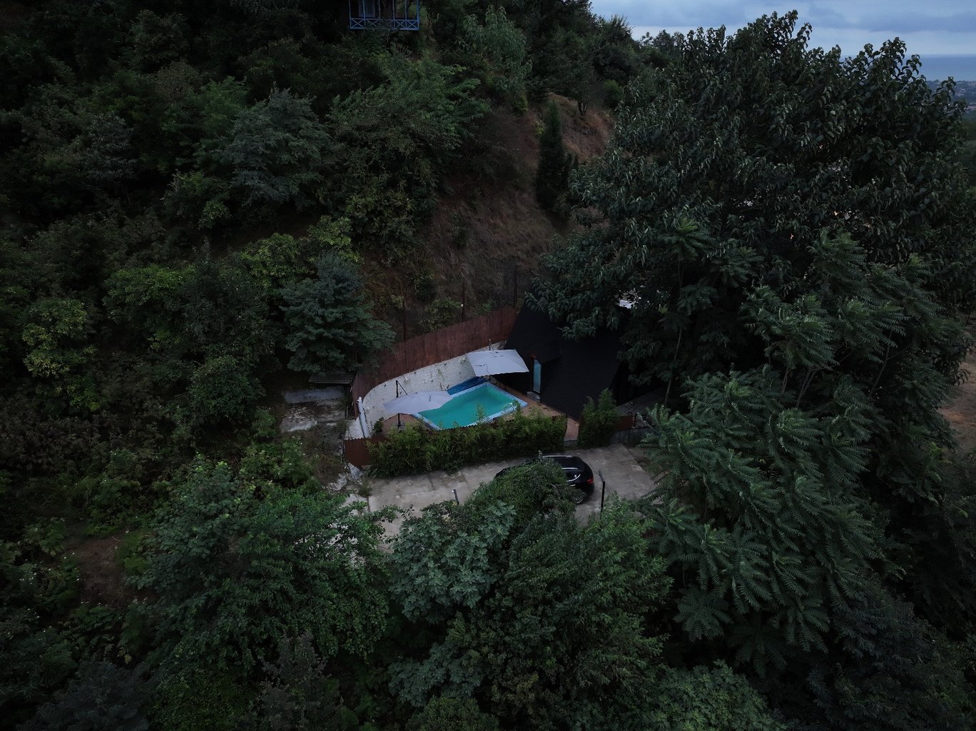 یک خوابه سوئیسی استخردار آبگرم اوپه واحد تی تی