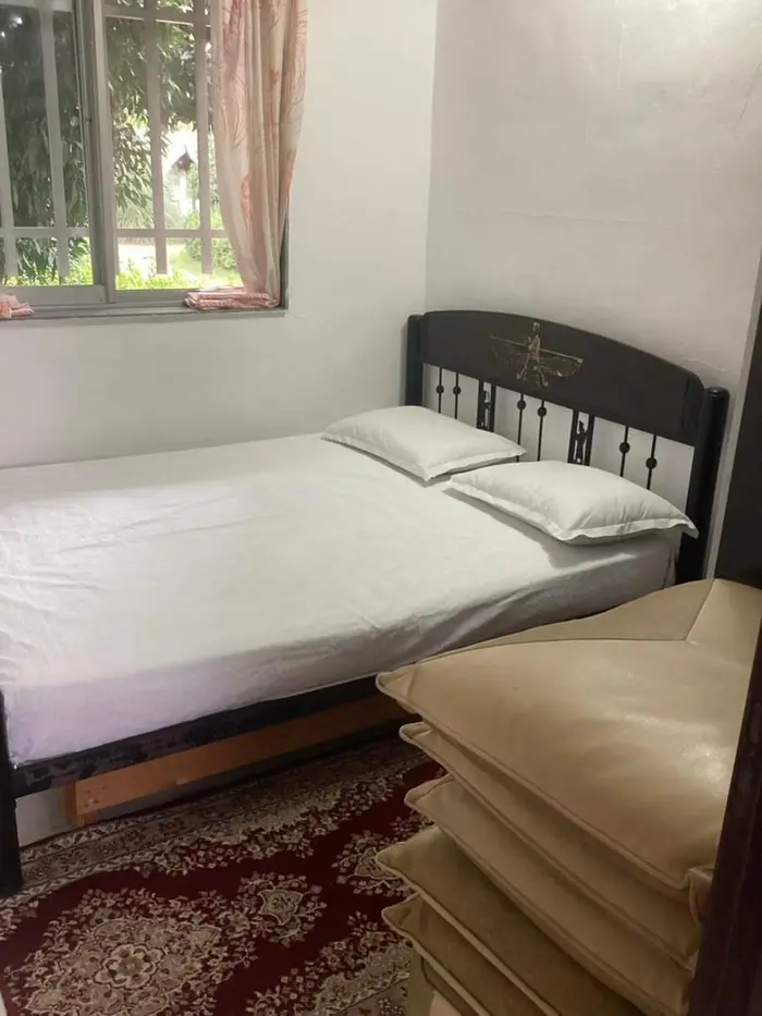 مسافرخانه یک خوابه پارسی واحد ۱۰۹