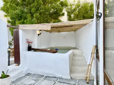 بومگردی دوخوابه استخردار موج و ماه