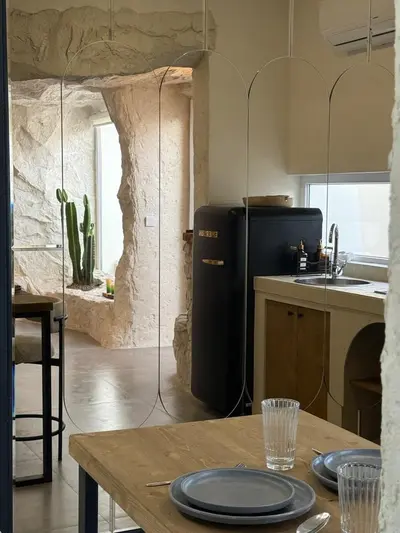 سوئیت بوتیک هتل جان فلت جکوزی دار صخره