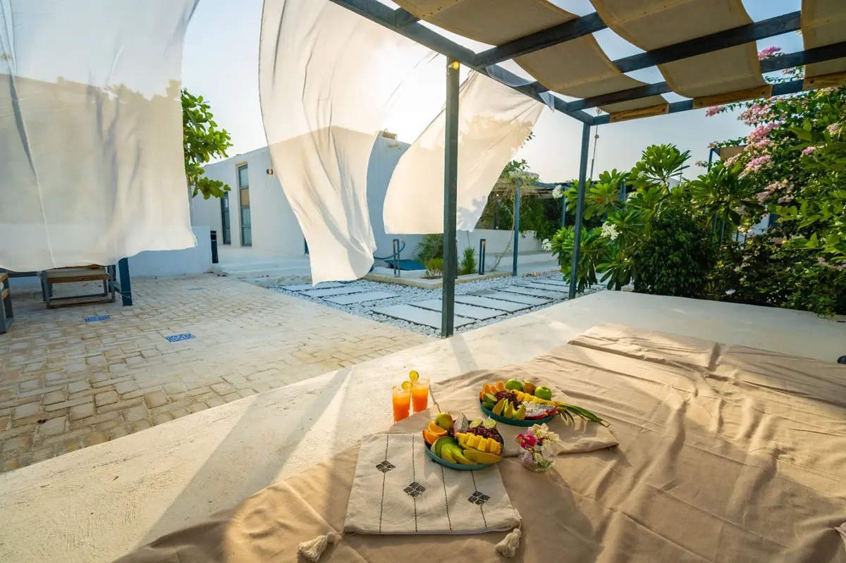 بوم گردی دنسه نوم فلت استخردار - واحد 5