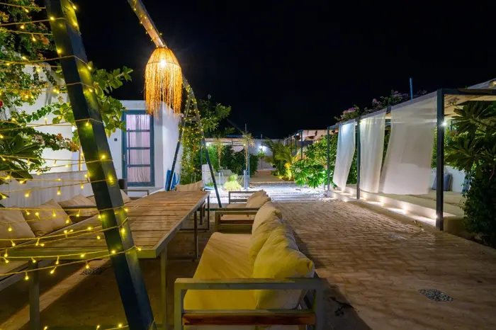 بوم گردی دنسه نوم فلت - واحد 9