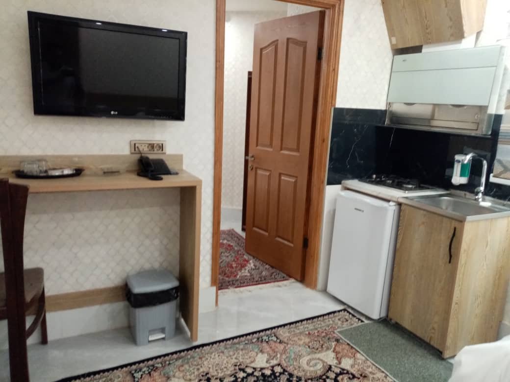 احسان الرضا واحد یک خوابه چهارتخته رویال 1