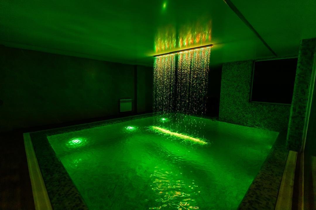 ویلا سه خوابه استخردار آبگرم شباهنگ 2