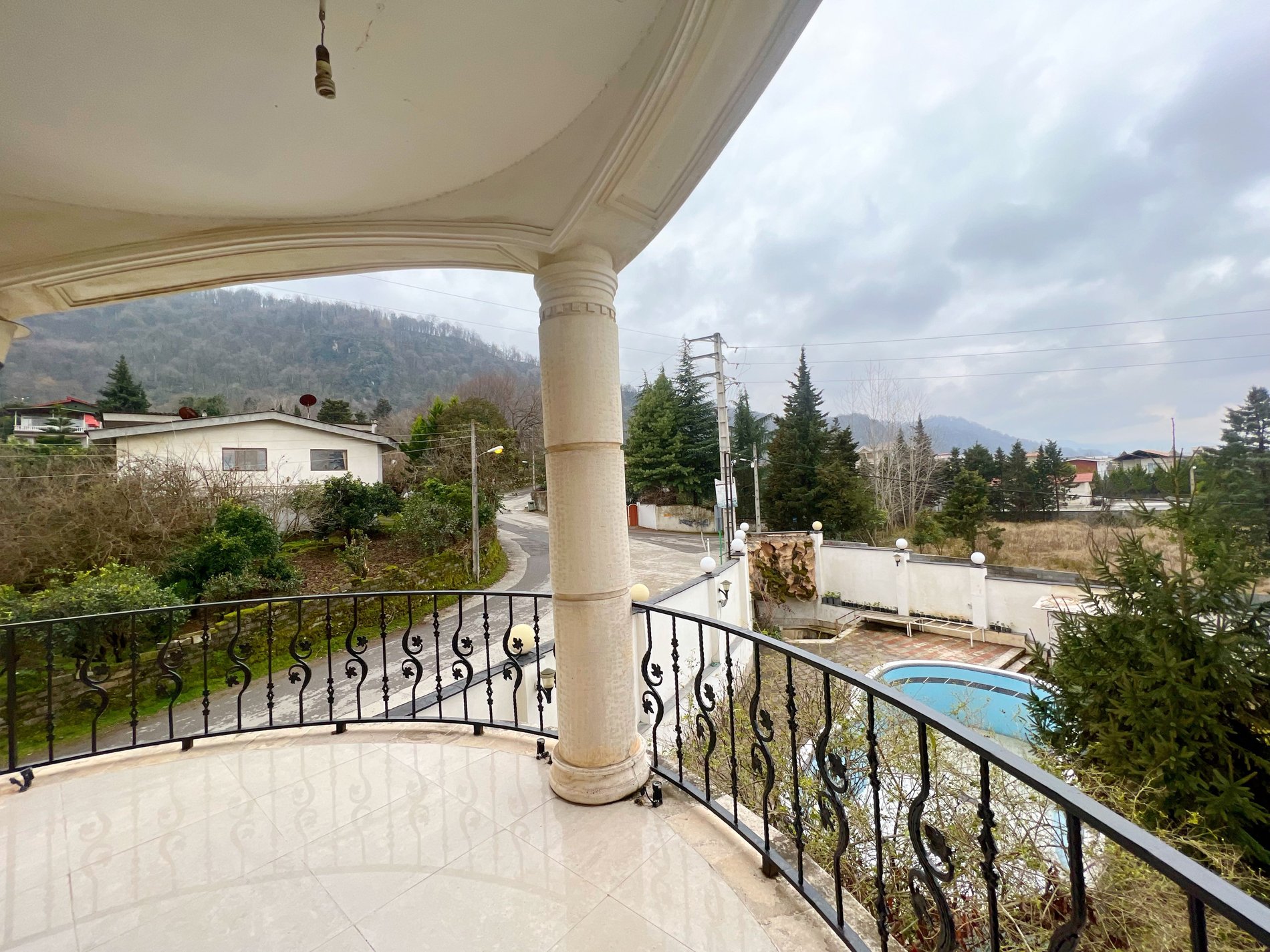 آپارتمان سه خوابه یالبندان ۱