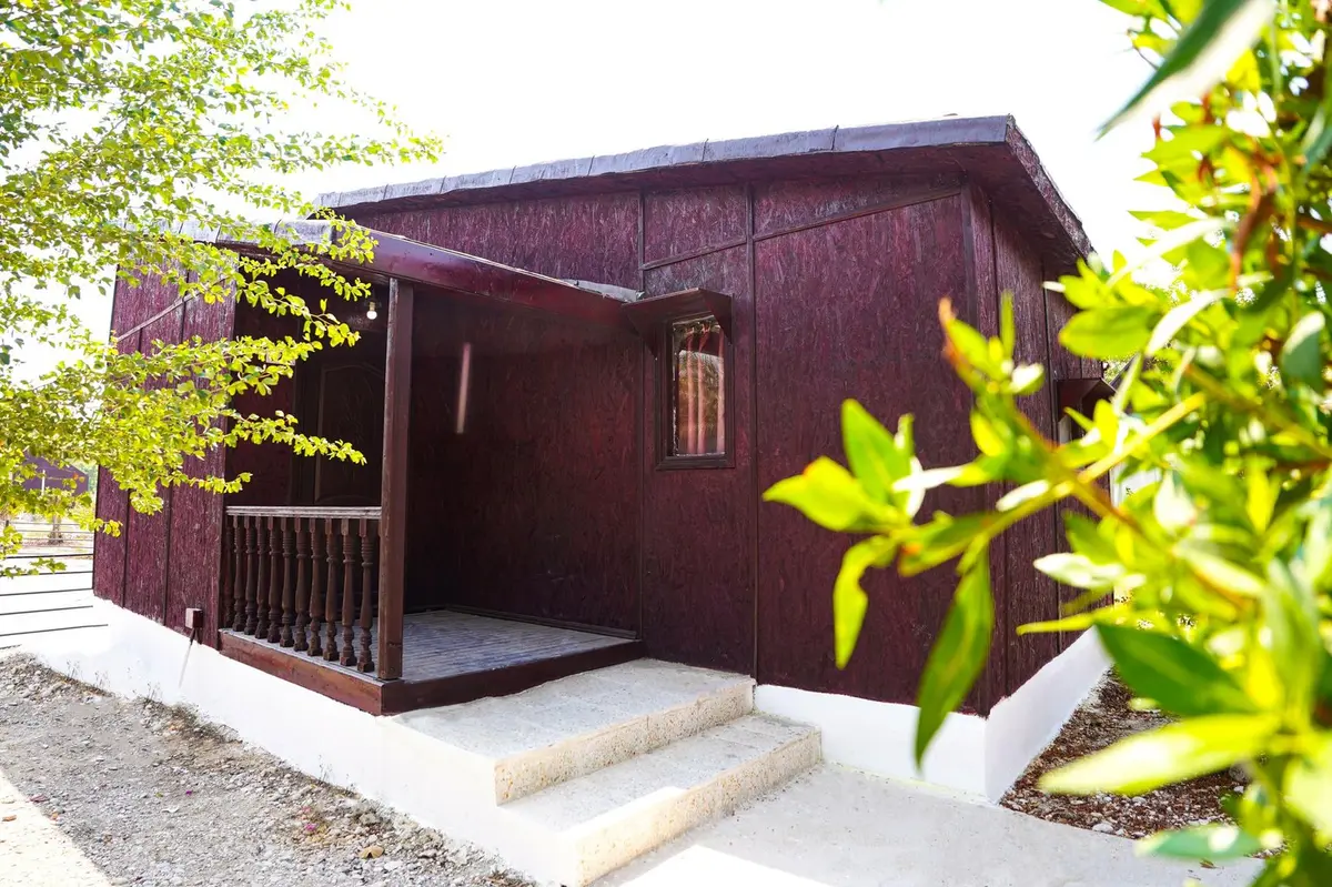 بوم گردی یک خوابه پازاررند زرشکی