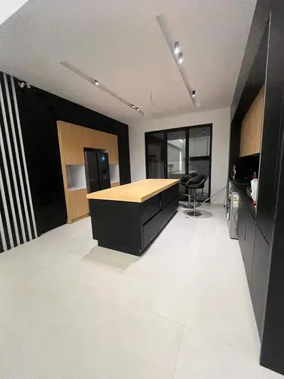 ویلا سه خوابه استخردار آبگرم بلک اند وایت