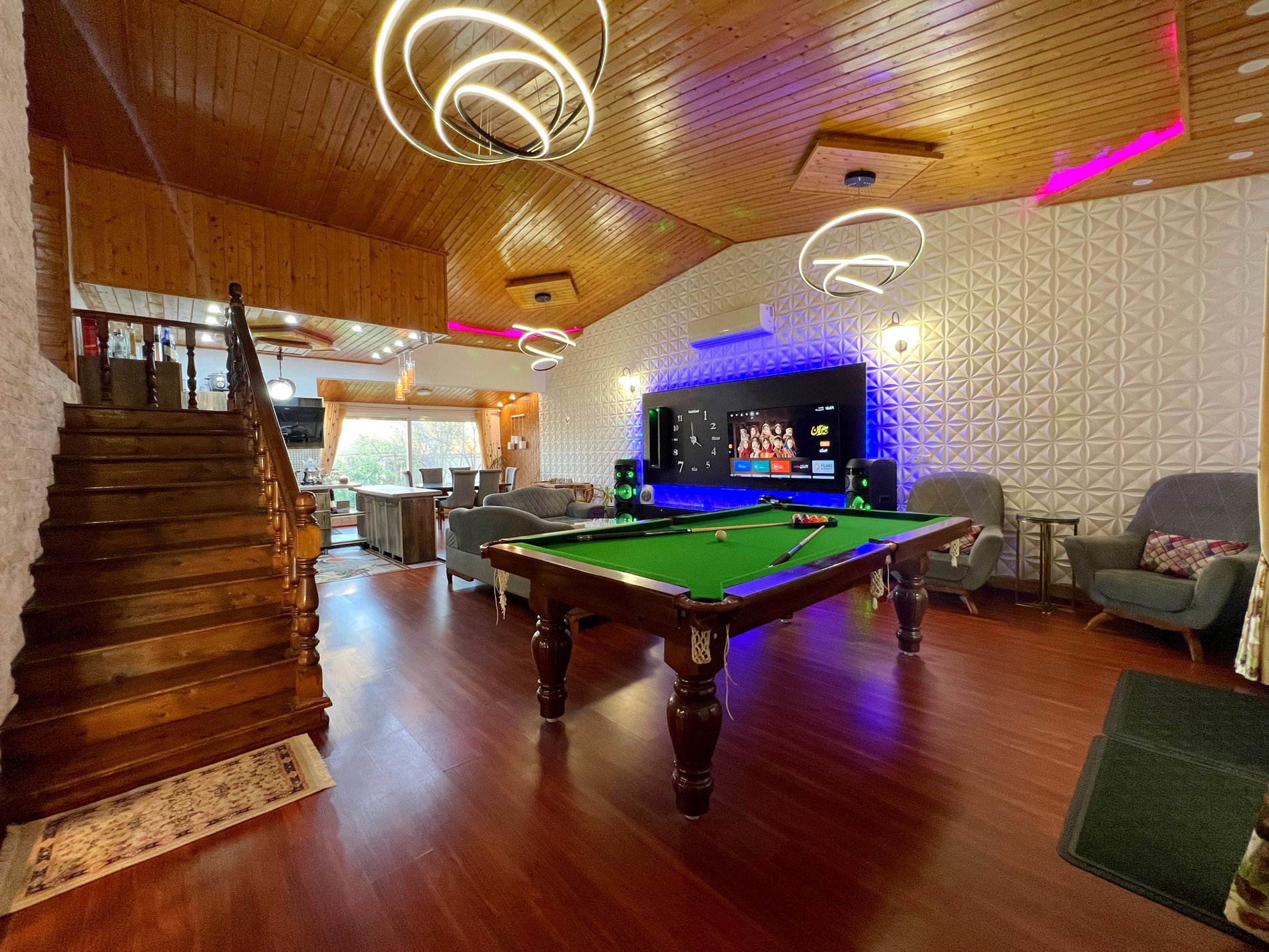 دوخوابه استخردار آبگرم سرسره آبی