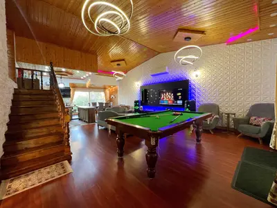 ویلا دوخوابه استخردار آبگرم سرسره آبی