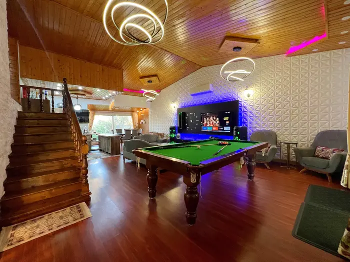 ویلا دوخوابه استخردار آبگرم سرسره آبی