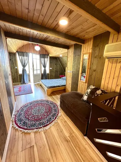 کلبه یک خوابه چوبی صدف 3