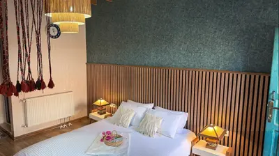 بومگردی هستی - واحد شاهنشین 2