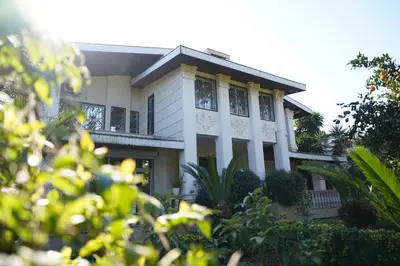 ویلا چهارخوابه استخردار آبگرم آیلی