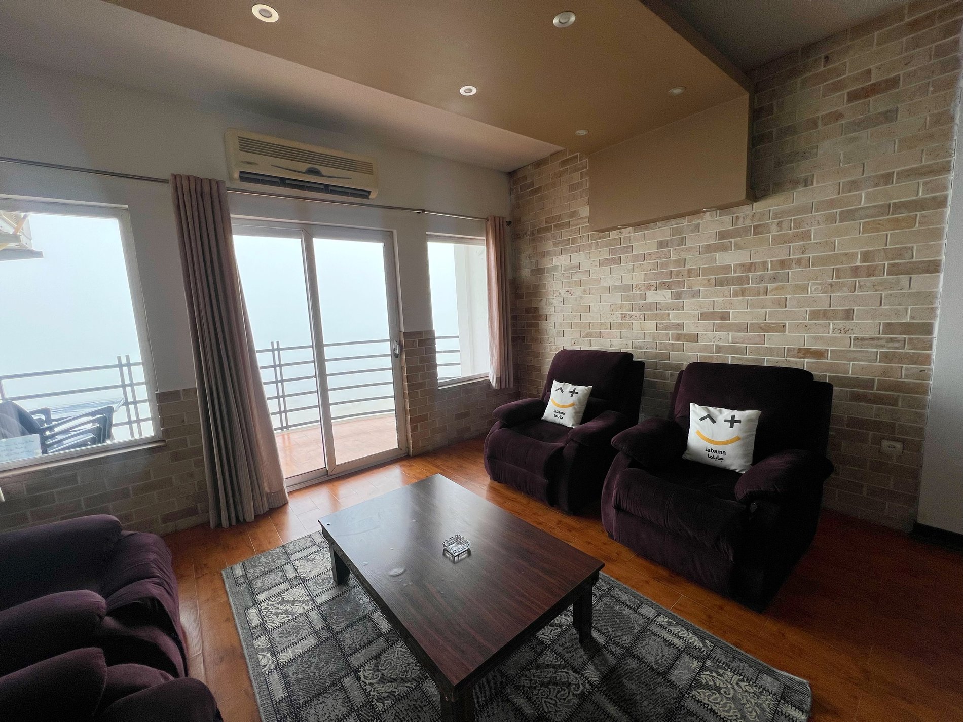 آپارتمان دوخوابه ساحلی کاکتوس واحد 1