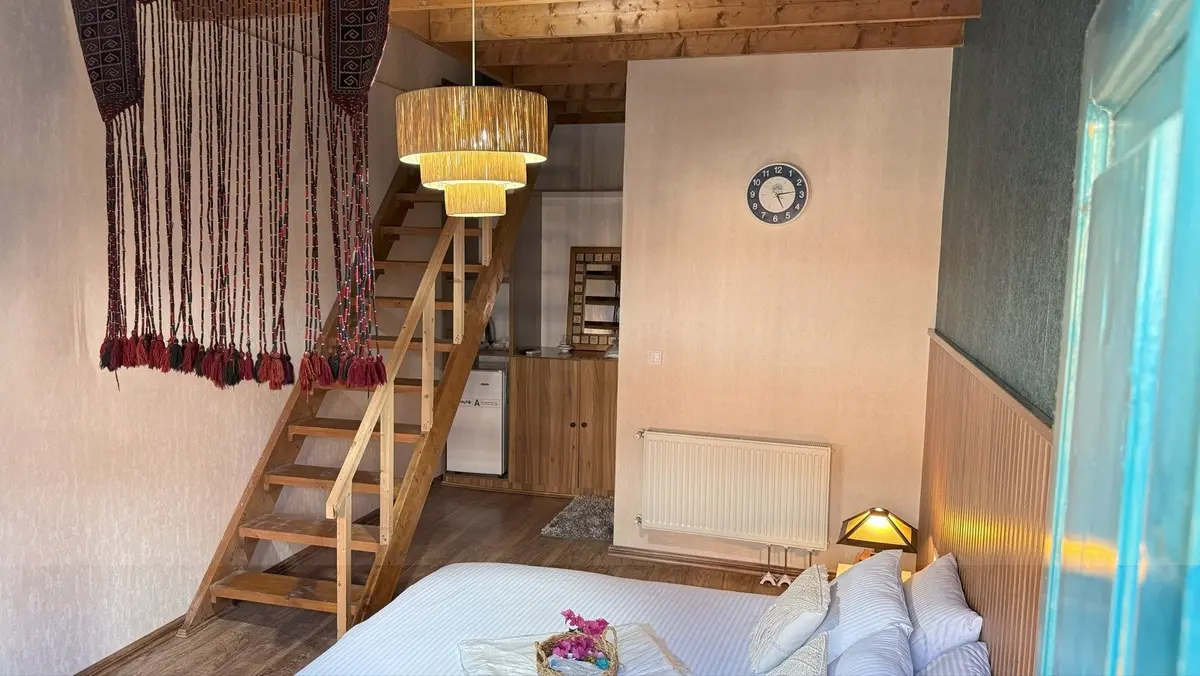 بوم گردی هستی - واحد شاهنشین 2